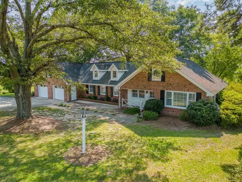 853 N Raleigh St, Angier, NC 27501