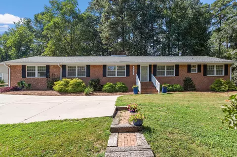 4017 Spruce Dr, Raleigh, NC 27612