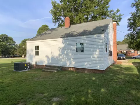 703 S King Ave, Dunn, NC 28334 photo 14