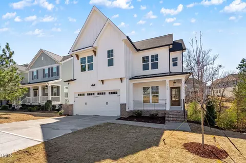 120 Pointe Park Cir, Holly Springs, NC 27540