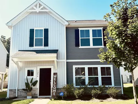 1296 Copper Cir, Mebane, NC 27302