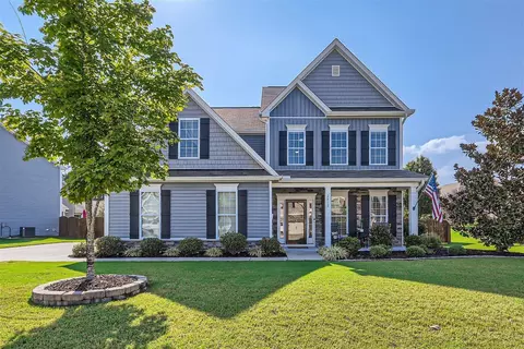 2412 Cattail Pond Dr, Zebulon, NC 27597