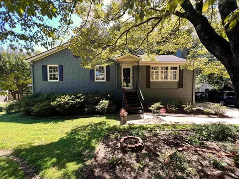 5039 Kaplan Dr, Raleigh, NC 27606