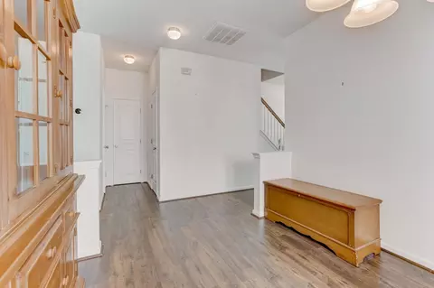 511 Poplar St, Durham, NC 27703 photo 3