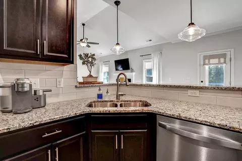 29 Maddox Cv, Benson, NC 27504 photo 13