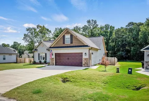 29 Maddox Cv, Benson, NC 27504 photo 4