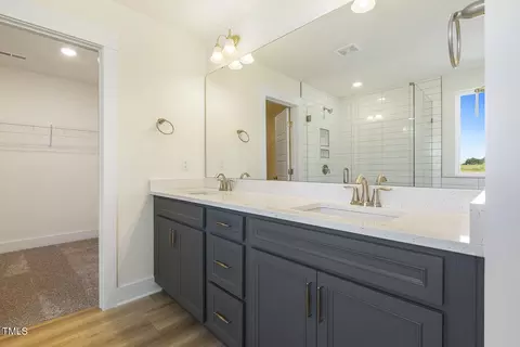 Bath - 341 Highview Dr #DF012, Benson, NC 27504 photo 3 of 6