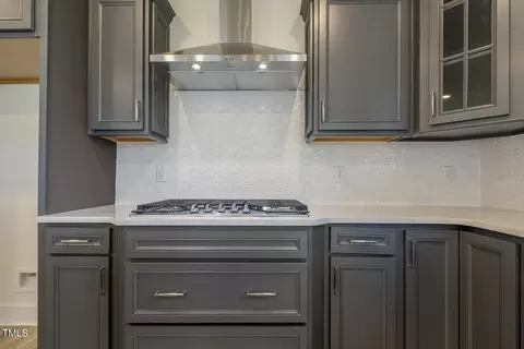 Kitchen - 341 Highview Dr #DF012, Benson, NC 27504 photo 6 of 7