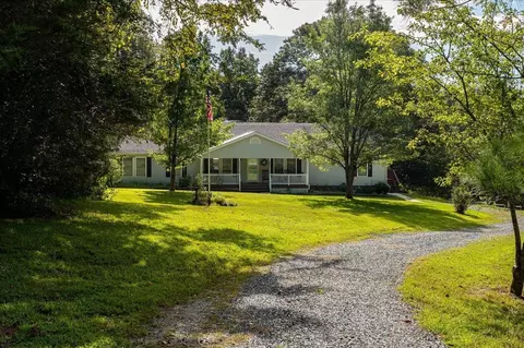 4800 Simmons Ln, Efland, NC 27243