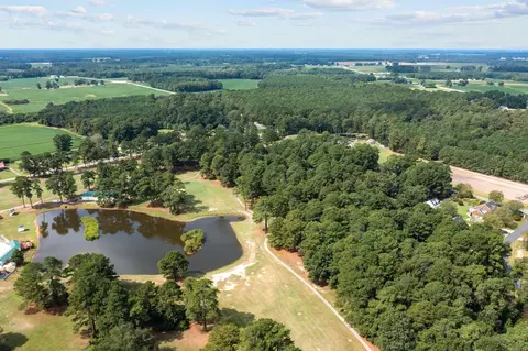 62 Golf Course Dr, Pinetops, NC 27864