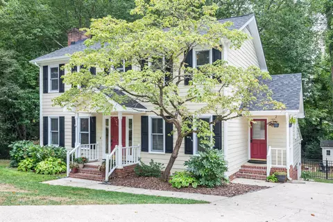 7400 Chippenham Ct, Raleigh, NC 27613