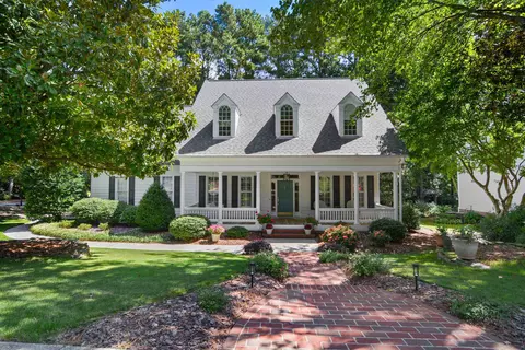 2621 Bembridge Dr, Raleigh, NC 27613