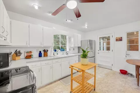 1110 Southerlund Rd, Garner, NC 27529 photo 5