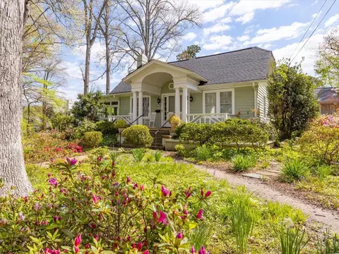 2514 White Oak Rd, Raleigh, NC 27609