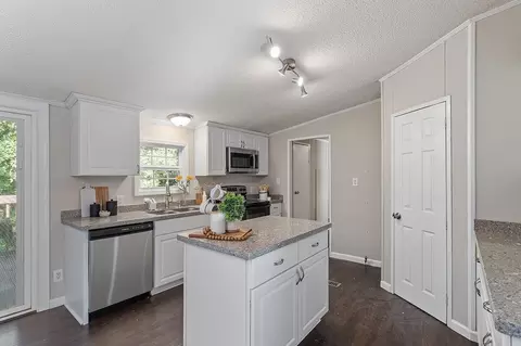 8594 Creek Rd, Willow Springs, NC 27592 photo 2