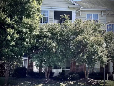 721 Providence Glen Dr #78, Chapel Hill, NC 27514