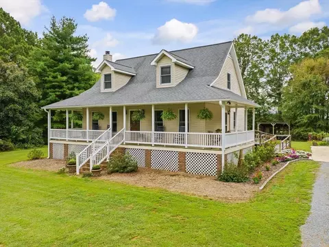6168 Burgess Farm Dr, Ramseur, NC 27316