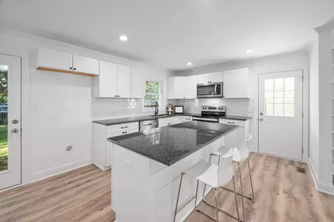 801 Forest Dr, Garner, NC 27529 photo 6