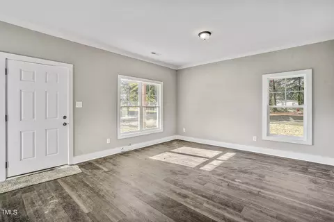 811 S 12th St, Erwin, NC 28339 photo 5