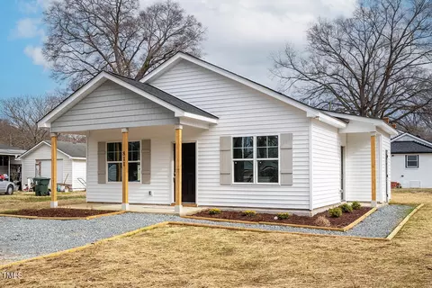 811 S 12th St, Erwin, NC 28339 photo 2