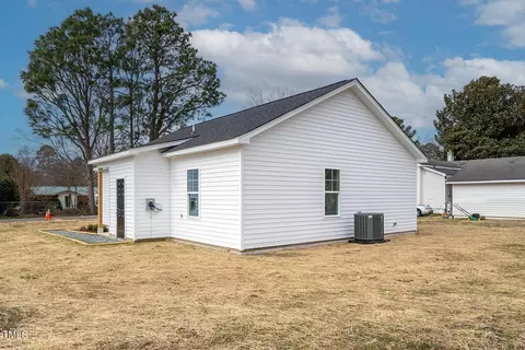 811 S 12th St, Erwin, NC 28339 photo 18