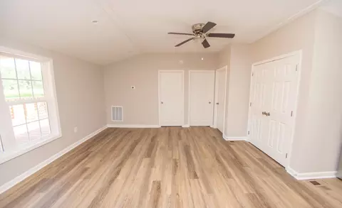 560 Covington Rd, Bunnlevel, NC 28323 photo 6