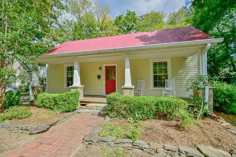 200 Oak Ave, Carrboro, NC 27510