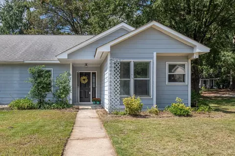 3120 Quinley Pl, Raleigh, NC 27604