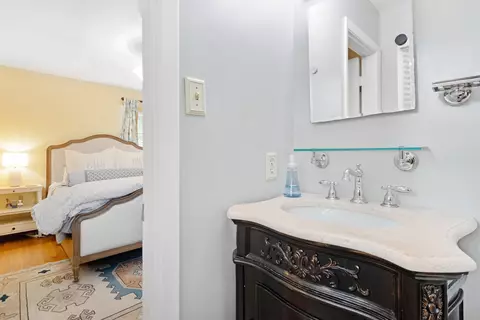 516 E Millbrook Rd, Raleigh, NC 27609 photo 14