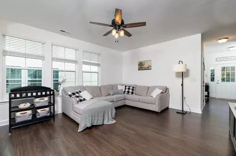 1011 Amber Shadow Dr, Durham, NC 27703 photo 9