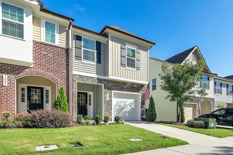 1011 Amber Shadow Dr, Durham, NC 27703 photo 4