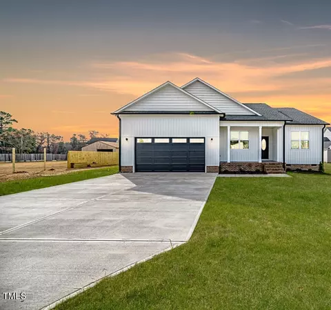 51 Knight Rd, Broadway, NC 27505