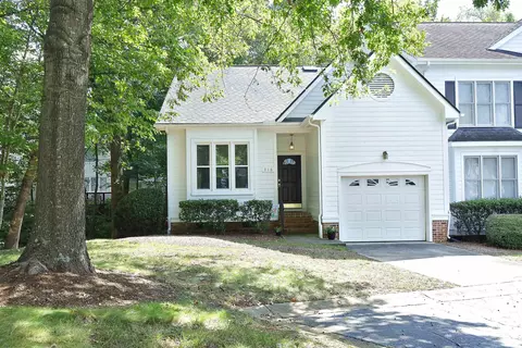 316 Vinca Cir, Cary, NC 27513