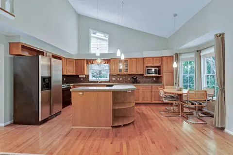 211 Covington Sq, Cary, NC 27513 photo 7
