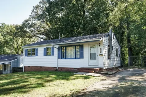 1714 Robinhood Rd, Durham, NC 27701