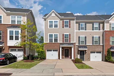 514 Pemberwich Pl, Cary, NC 27519