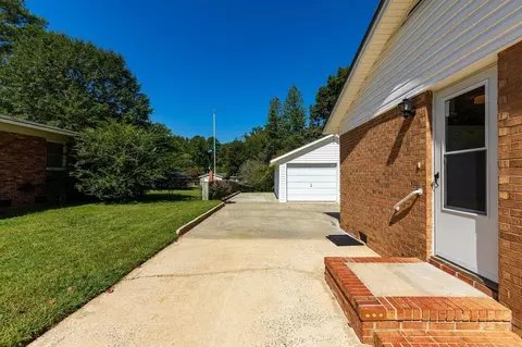1406 Pineview Dr, Garner, NC 27529 photo 23