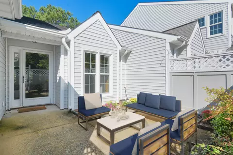 114 Breakers Pl, Cary, NC 27511 photo 4