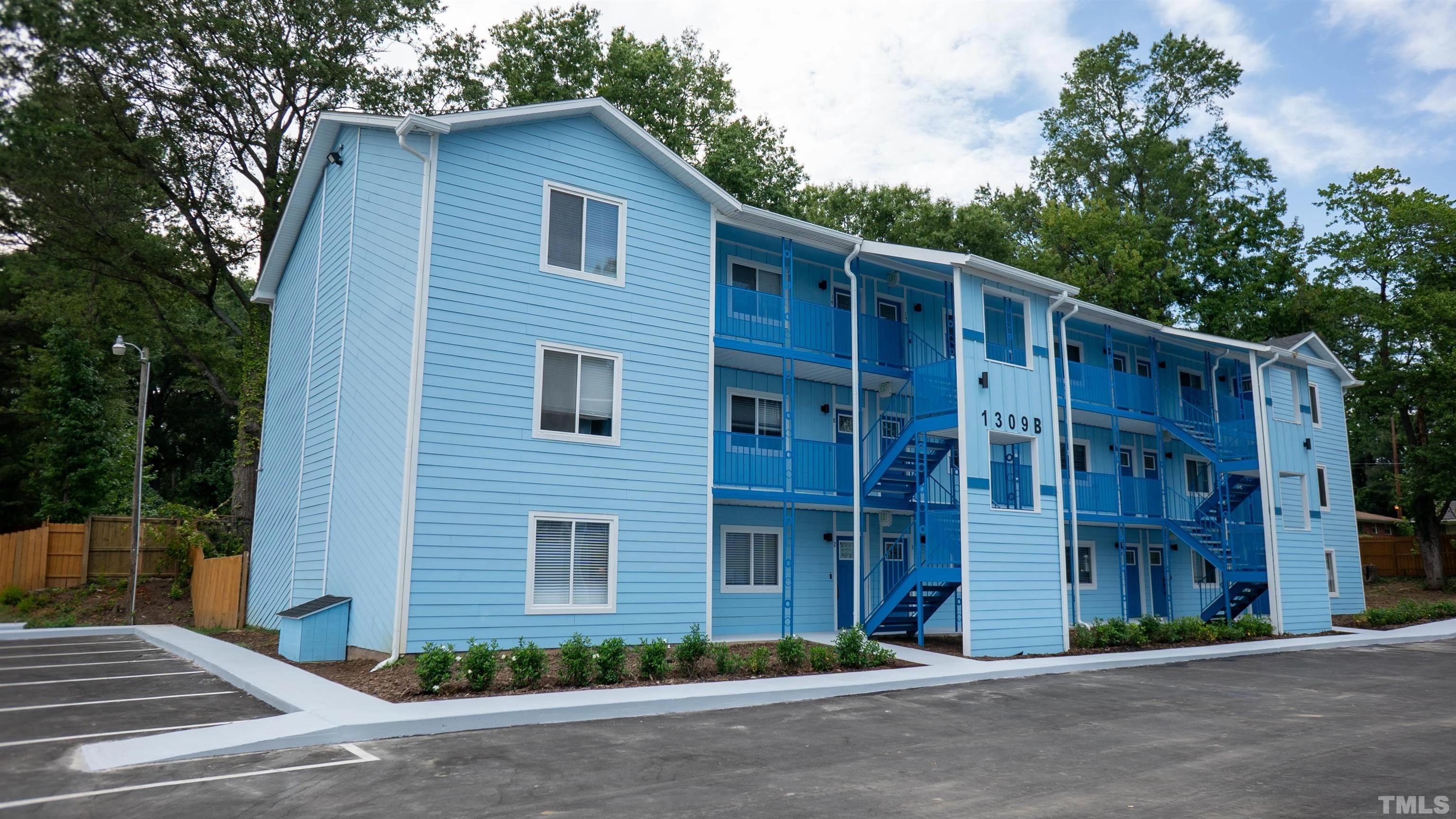 1309 Hudson Ave Unit 1-18