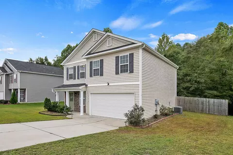 326 Botanical Ct, Bunnlevel, NC 28323 photo 2