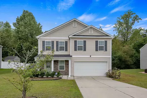 326 Botanical Ct, Bunnlevel, NC 28323
