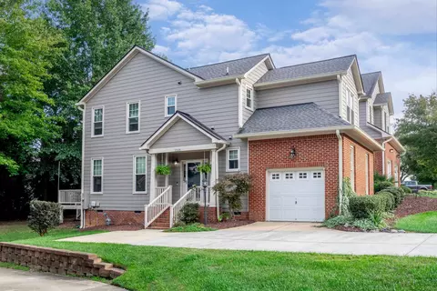11028 Southwalk Ln, Raleigh, NC 27614