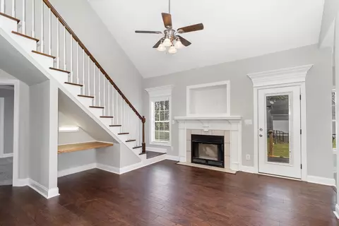 238 Manor Ave, Selma, NC 27576