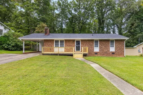 3121 Julian Dr, Raleigh, NC 27604