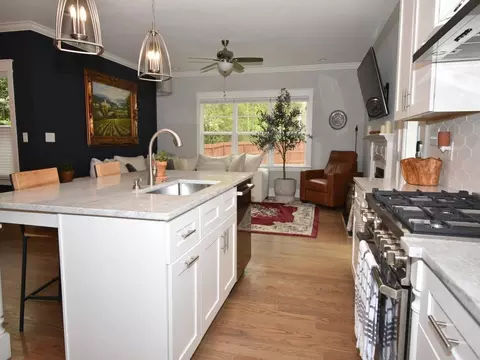 607 Morreene Rd, Durham, NC 27705 photo 4