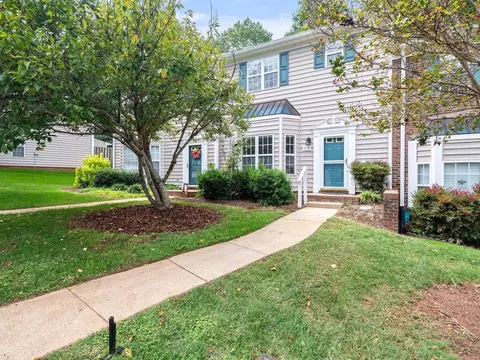 313 Silverberry Ct, Cary, NC 27513
