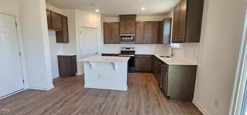 1409 Underbrush Dr, Durham, NC 27703 photo 3