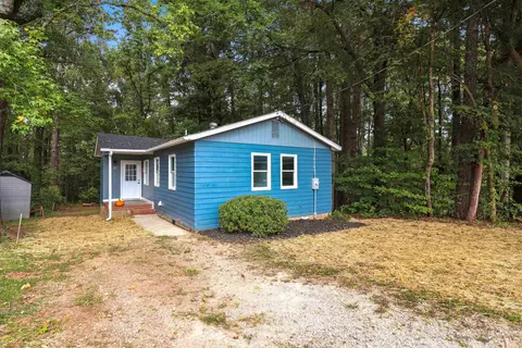 610 W Main St, South Hill, VA 23970