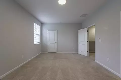 1005 Freeport Dr, Durham, NC 27703 photo 5