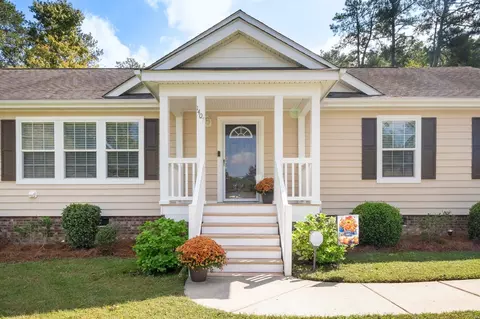 1407 Pineview Dr, Garner, NC 27529 photo 2